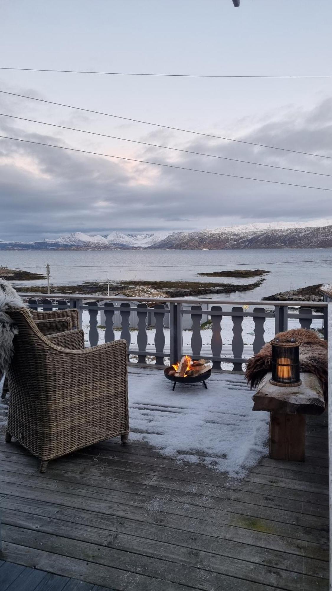 Laukvik Senja Hotel Botnhamn ภายนอก รูปภาพ