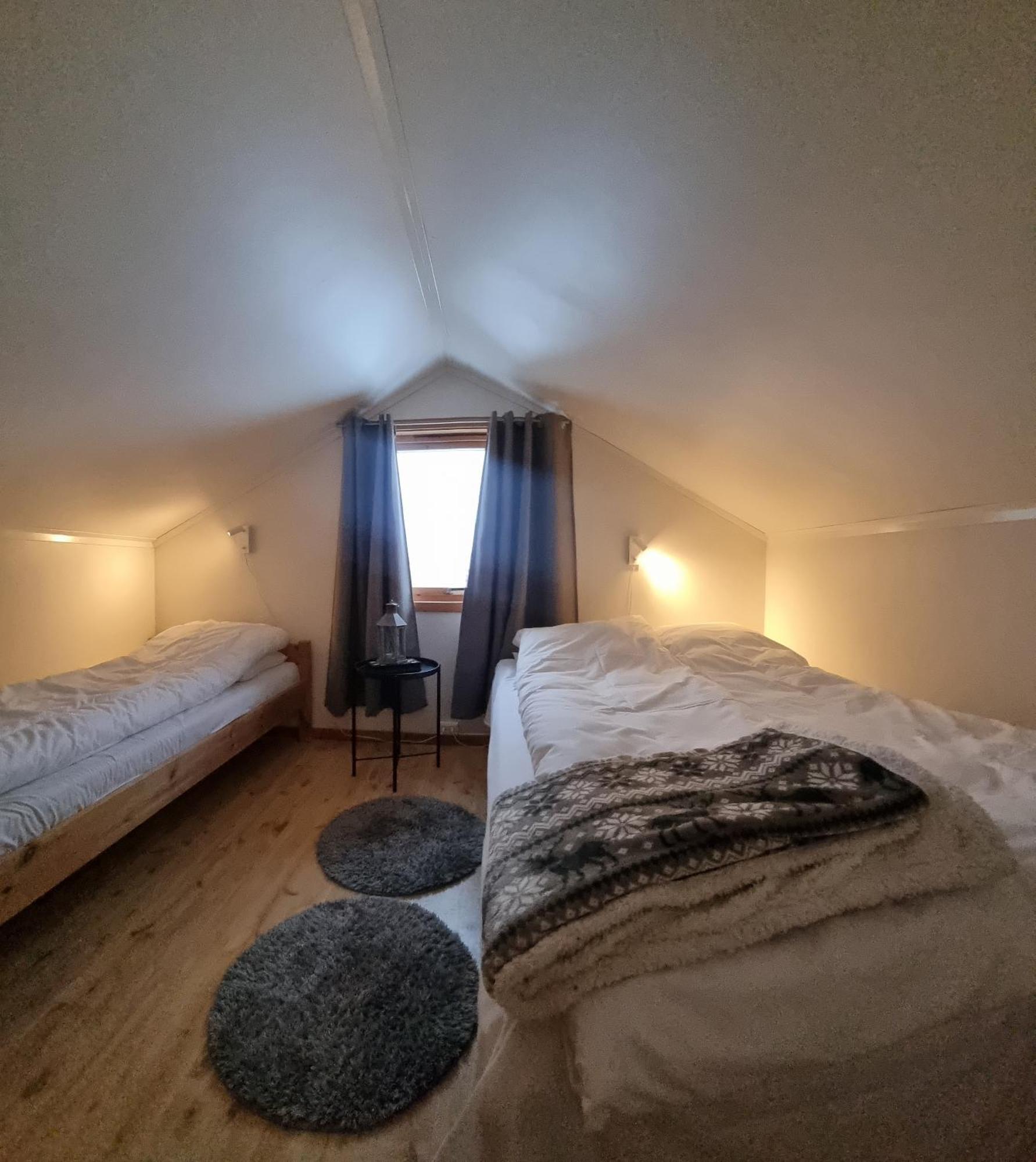 Laukvik Senja Hotel Botnhamn ภายนอก รูปภาพ