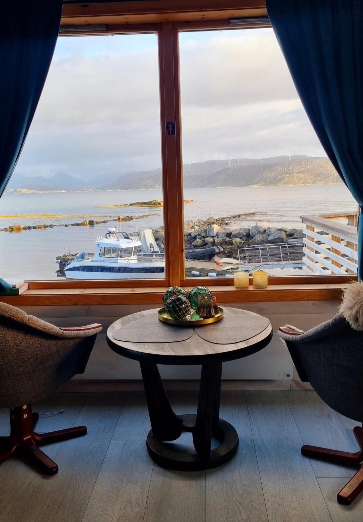 Laukvik Senja Hotel Botnhamn ภายนอก รูปภาพ