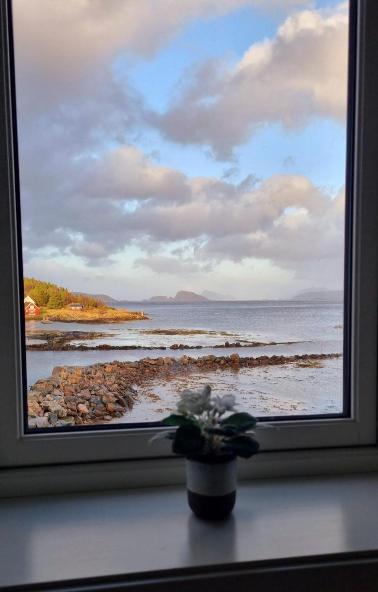 Laukvik Senja Hotel Botnhamn ภายนอก รูปภาพ